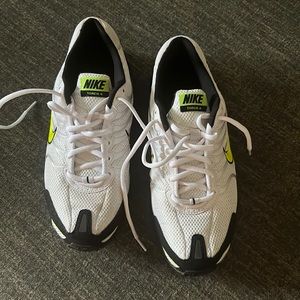 Men’s size 9 Nike Air Torch 4